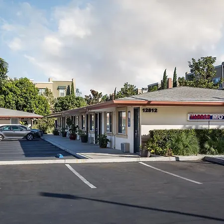 Harbor Motel 2*